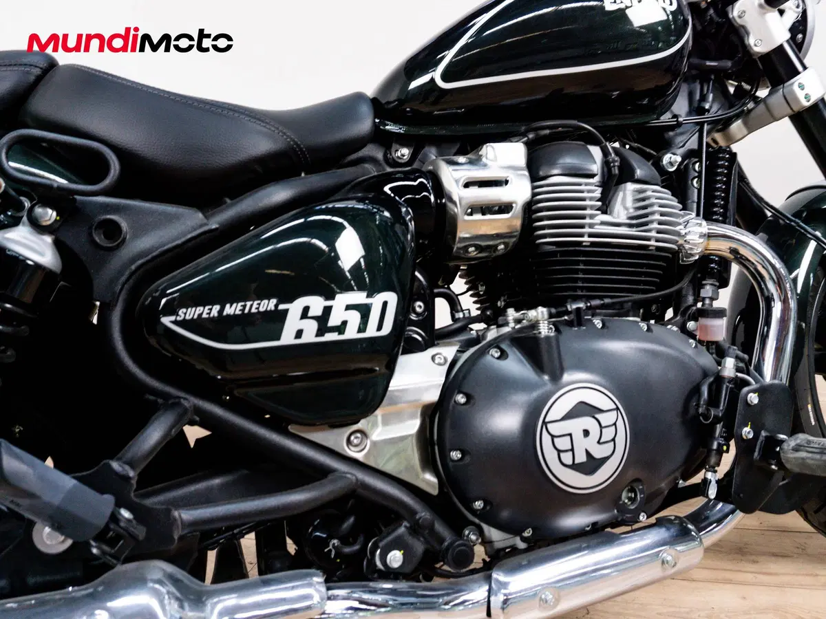 Royal Enfield Super Meteor 650 (2023 - 26) (4)