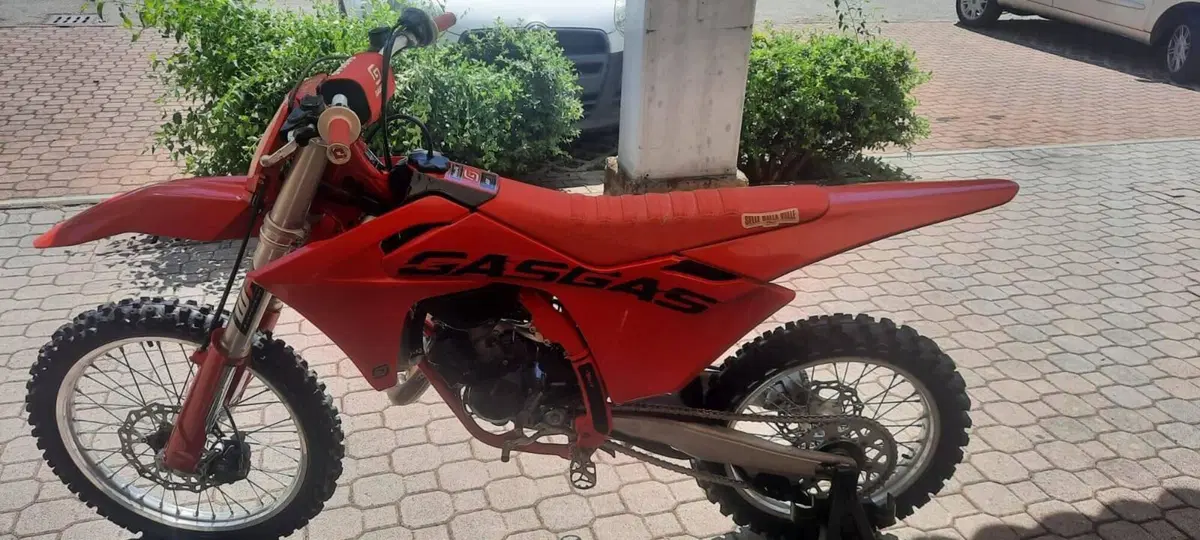 GASGAS MC 125 (2025) (6)