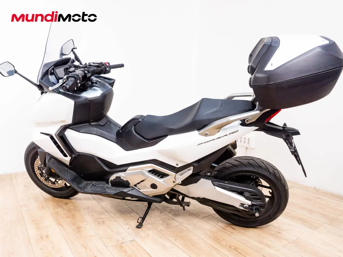 Honda Forza 750 (2025 - 26) (6)