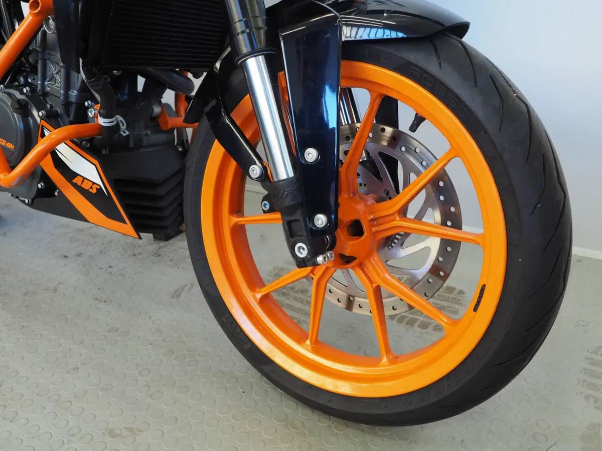 KTM 125 Duke ABS (2013 - 16) (3)