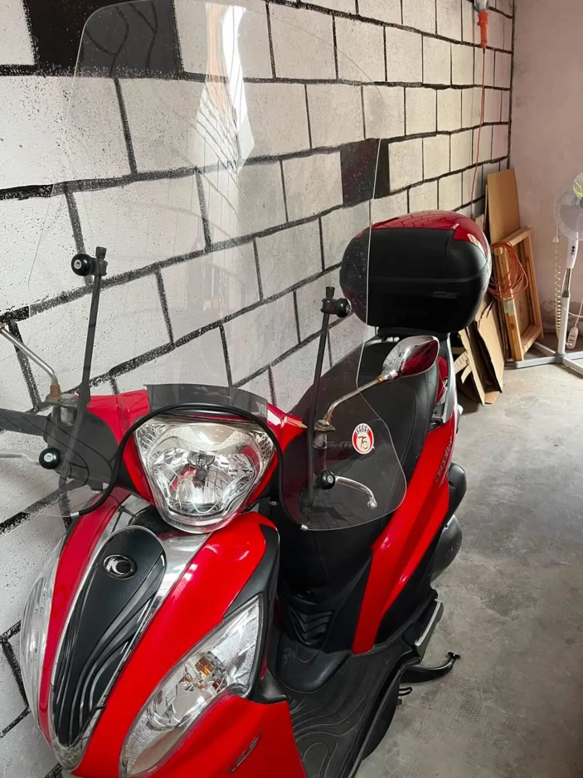 Kymco People 125i One DD (2016 - 17) (2)