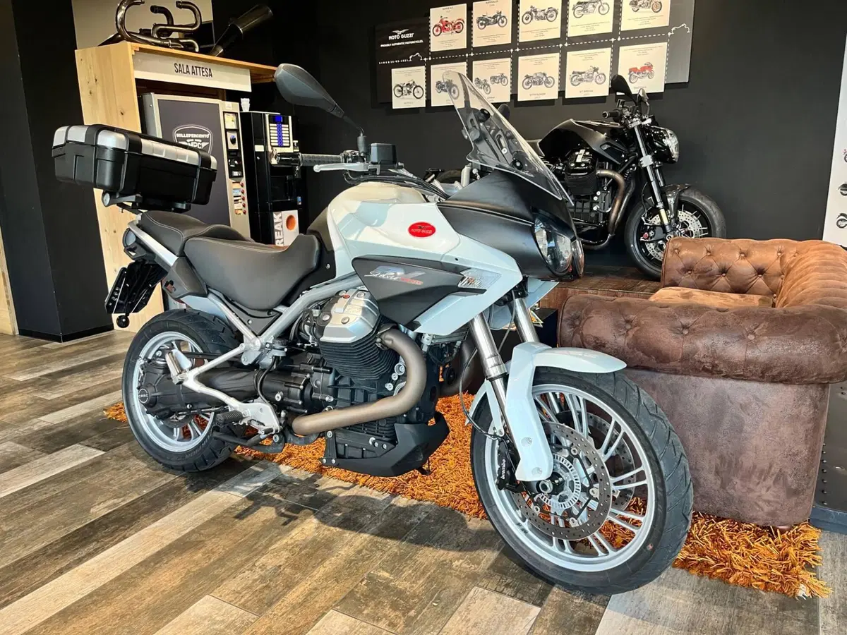 Moto Guzzi Stelvio 1200 8V (2011 - 16)
