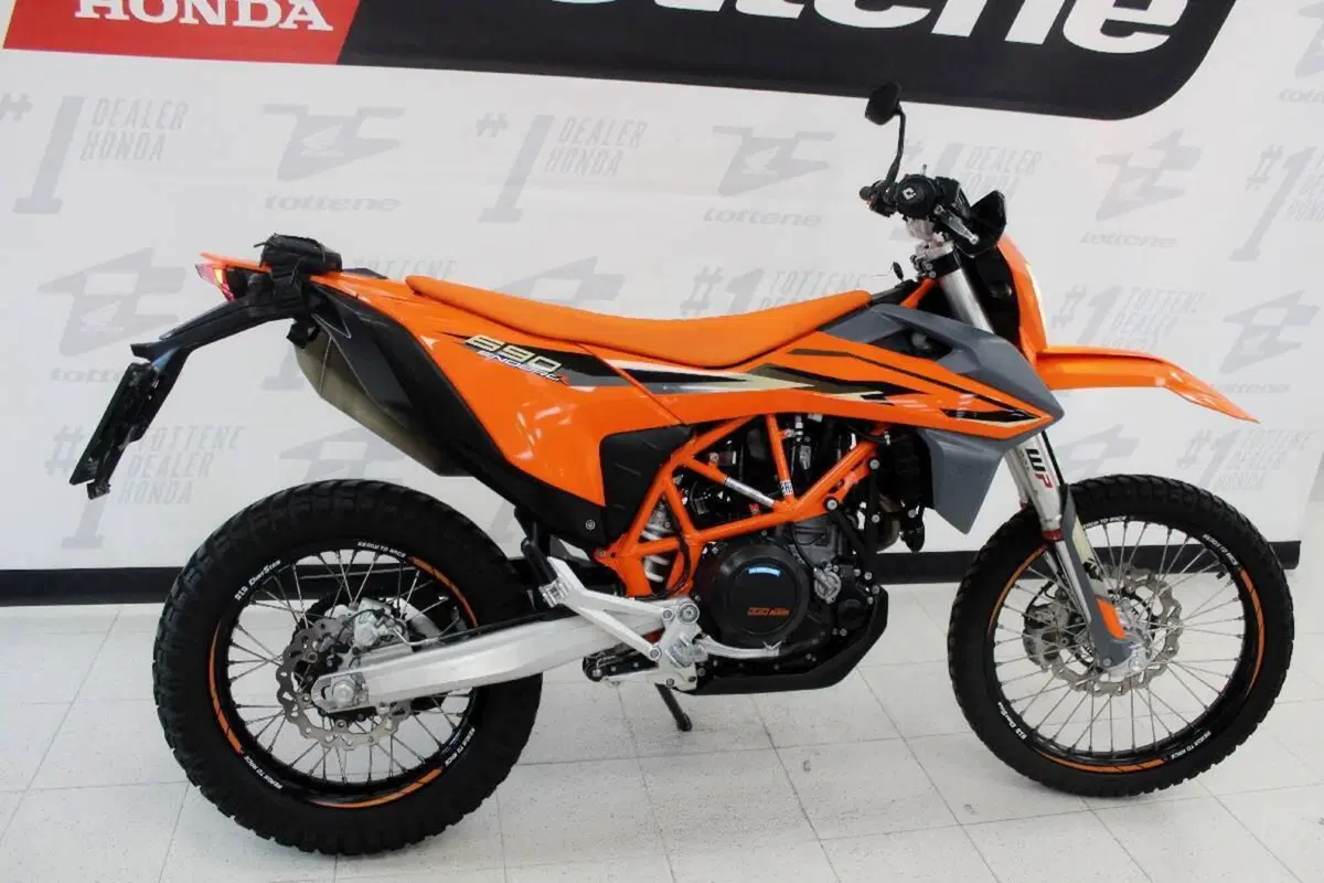 KTM 690 Enduro R (2022 - 25) (2)