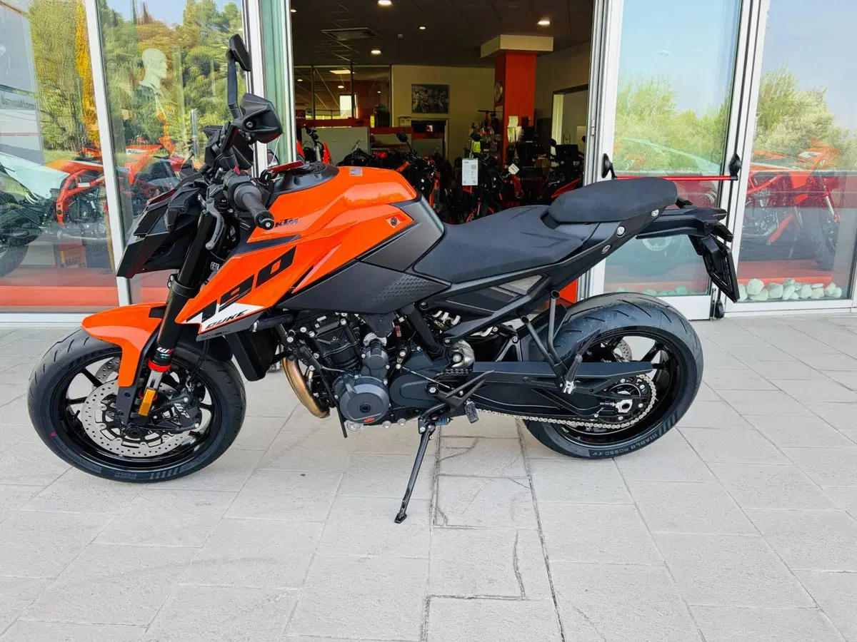 KTM 790 Duke (2027) (2)