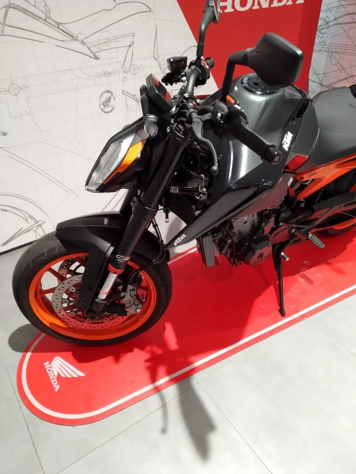KTM 890 Duke GP (2022 - 23) (5)