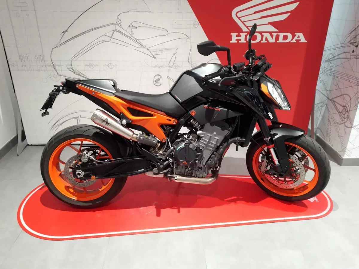 KTM 890 Duke GP (2022 - 23)