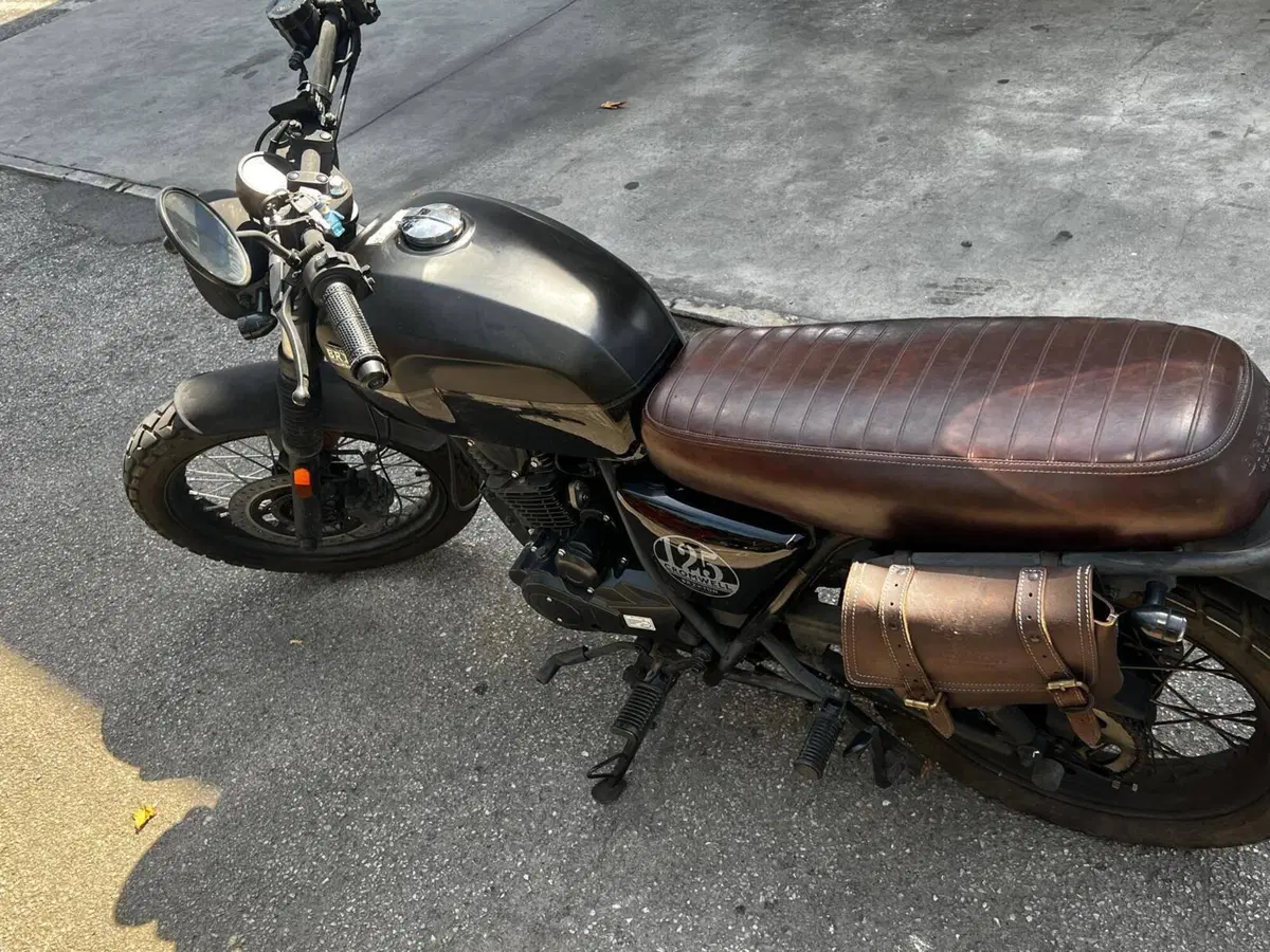 Brixton Motorcycles Cromwell 125 CBS (2021 - 26)