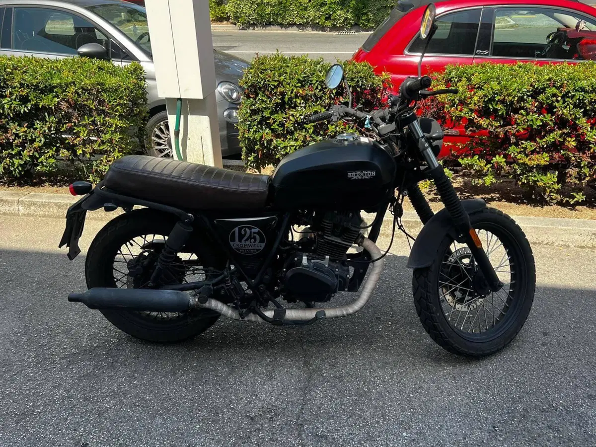 Brixton Motorcycles Cromwell 125 CBS (2021 - 26) (4)