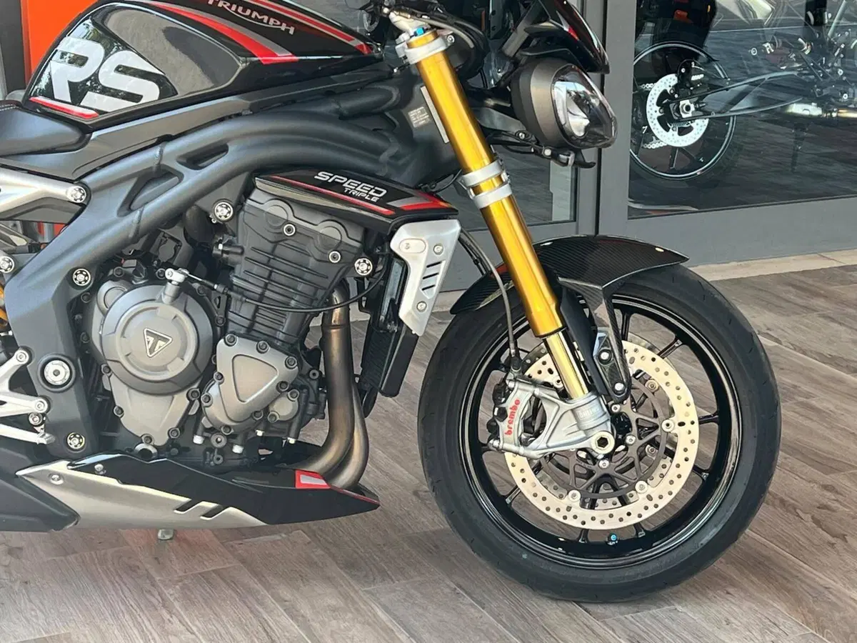 Triumph Speed Triple 1200 RS (2021 - 24) (4)