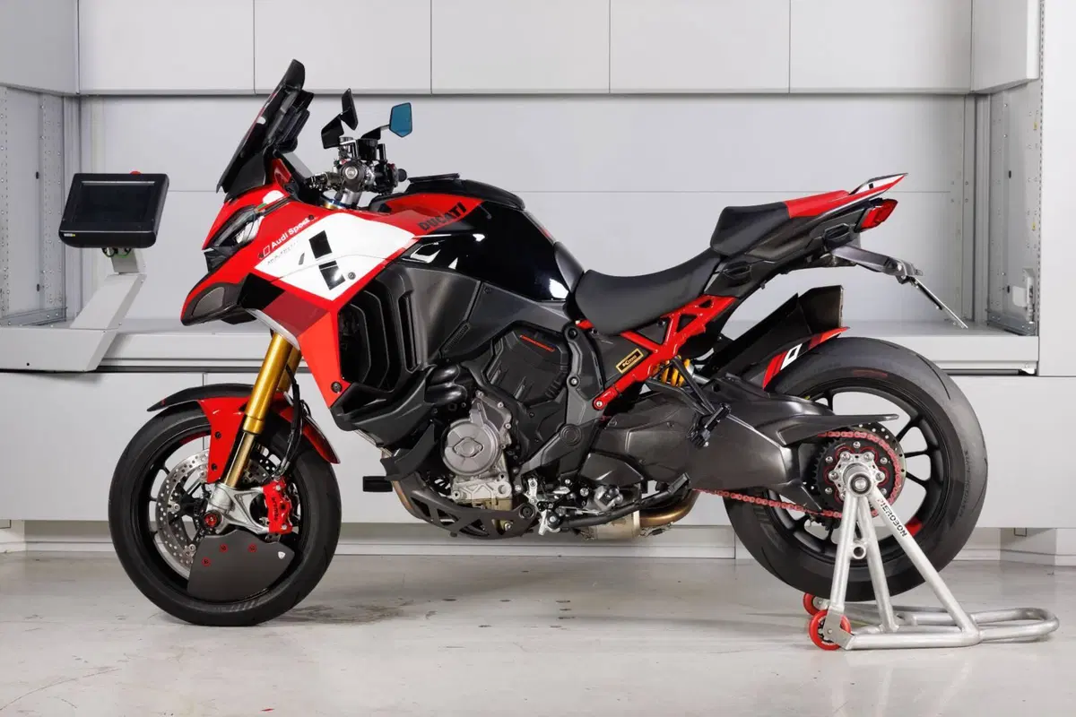 Ducati Multistrada V4 Pikes Peak (2021 - 24) (15)