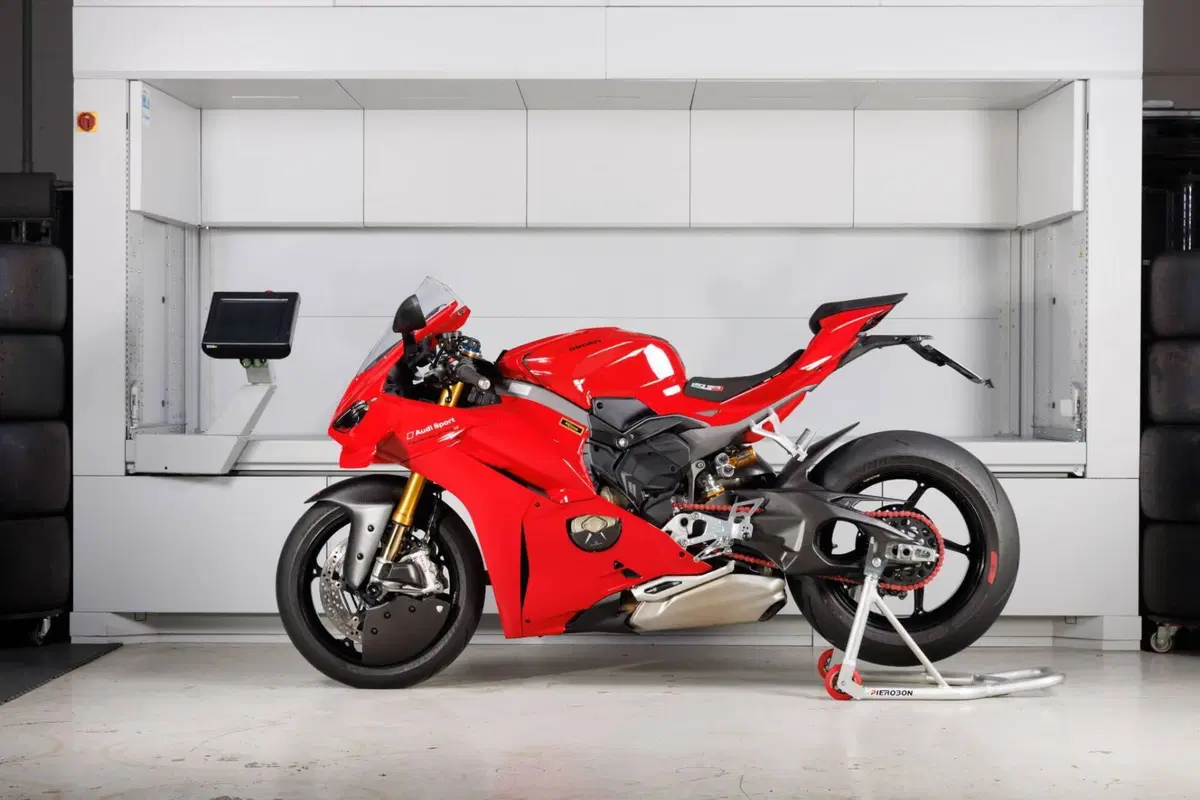 Ducati Panigale V4 S (2025 - 26) (19)