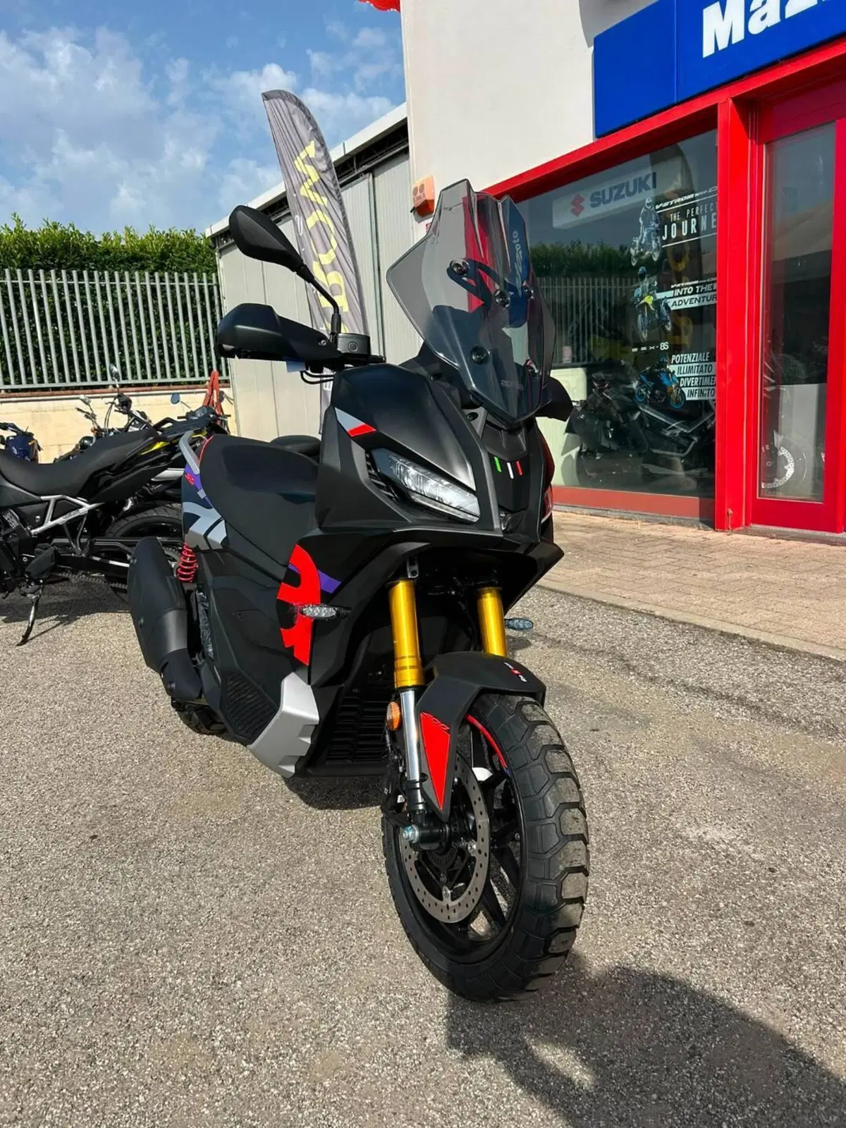 Aprilia SR GT 400 Rally Replica (2026) (3)
