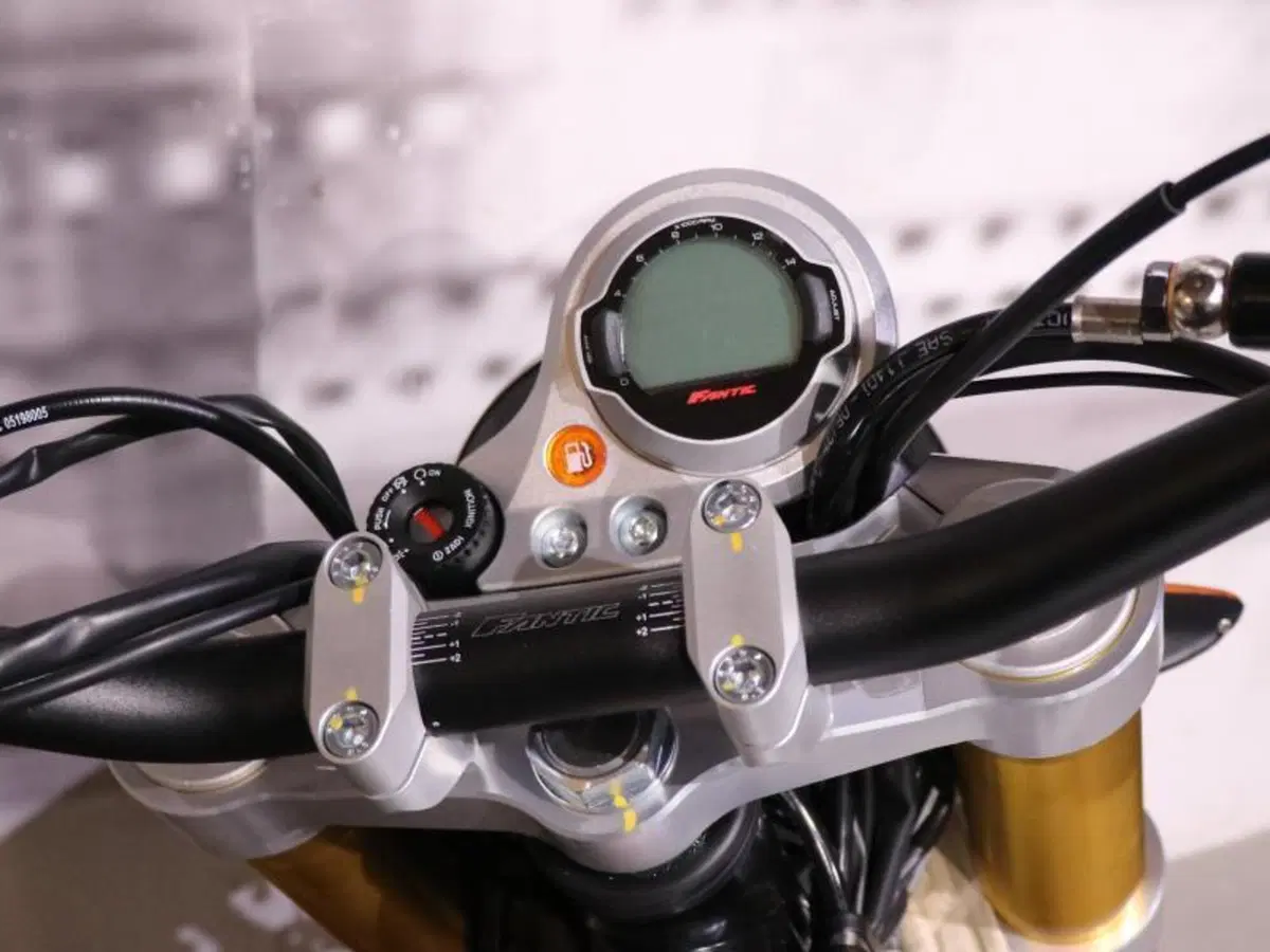 Fantic Motor Caballero 500 Flat Track (2021 - 24) (6)