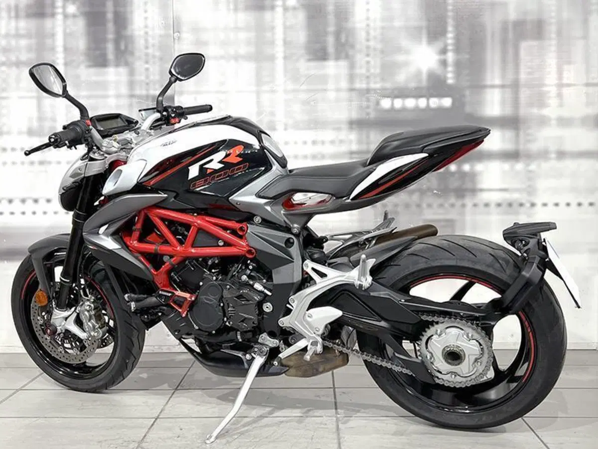 MV Agusta Brutale 800 RR (2017 - 20) (2)
