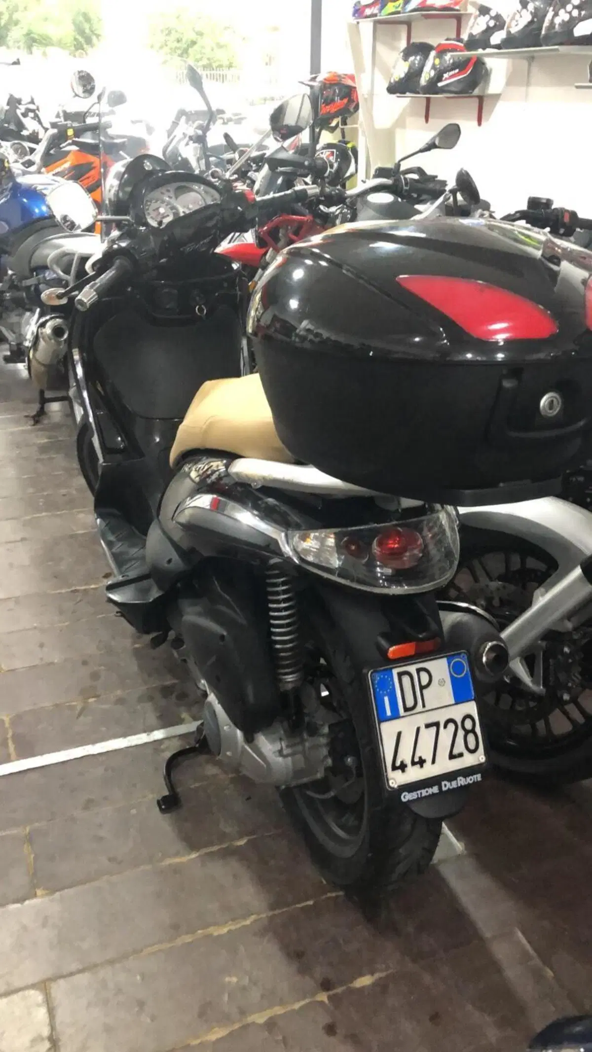 Piaggio Beverly 300 i.e. (2010 - 16) (3)