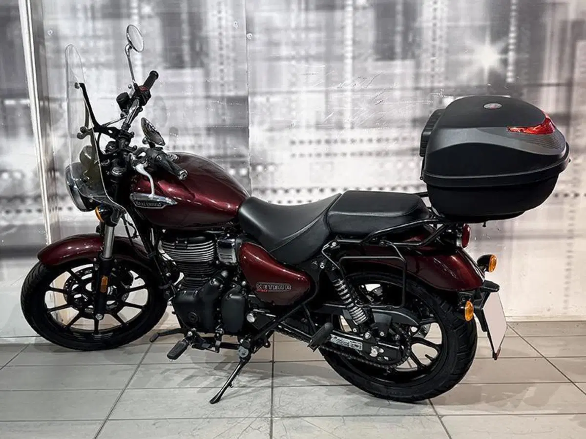 Royal Enfield Meteor 350 (2021 - 26) (2)
