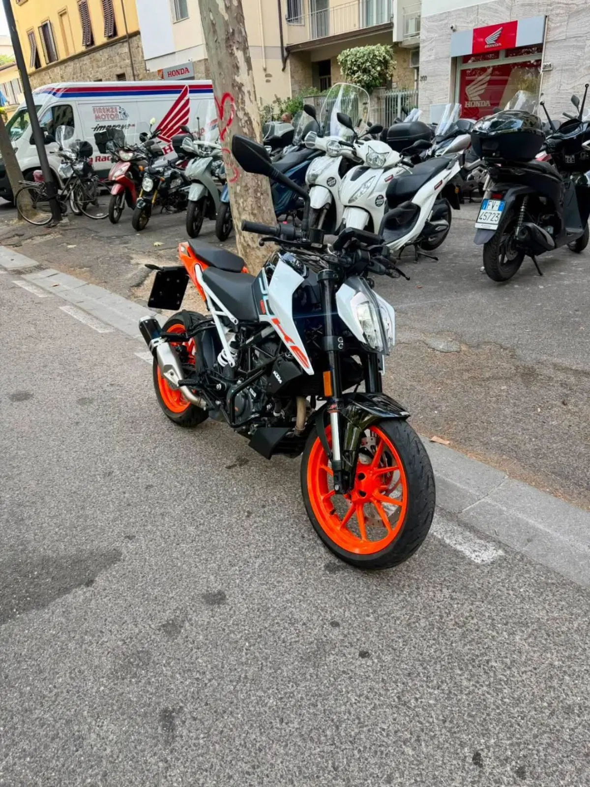 KTM 125 Duke (2024 - 25) (3)