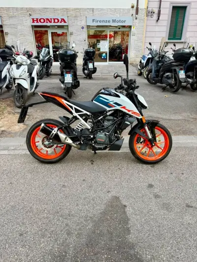 KTM 125 Duke (2024 - 25) usata