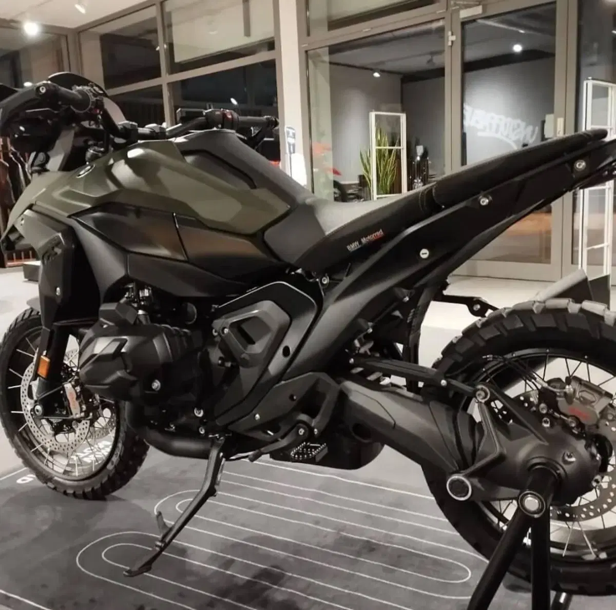 Bmw R 1300 GS (2023 - 26) (4)