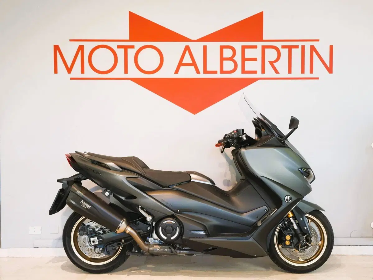 Yamaha T-Max 560 Tech Max (2021)