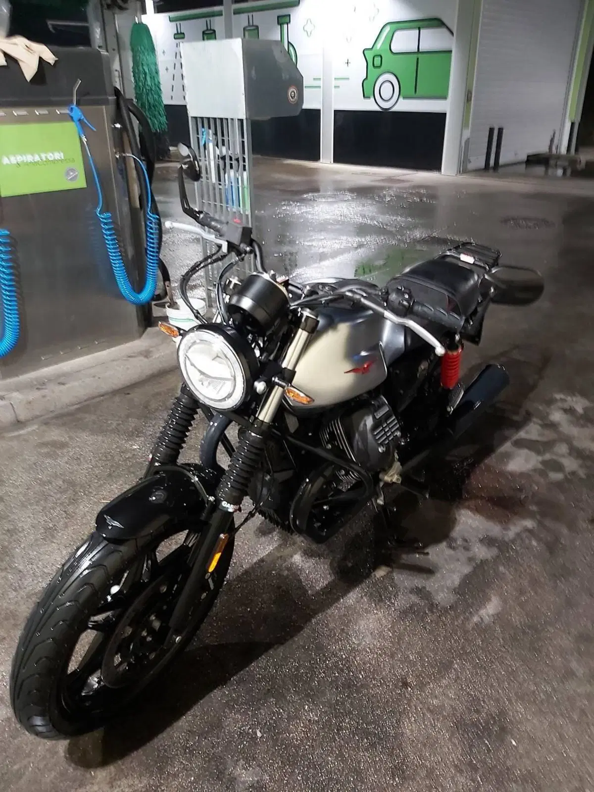Moto Guzzi V7 III Stone S (2020) (6)