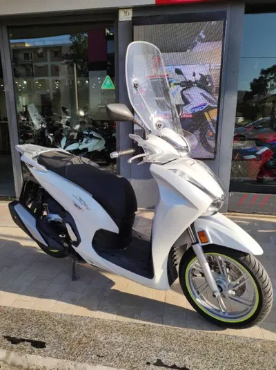 Honda SH 350 (2021 - 24) usata