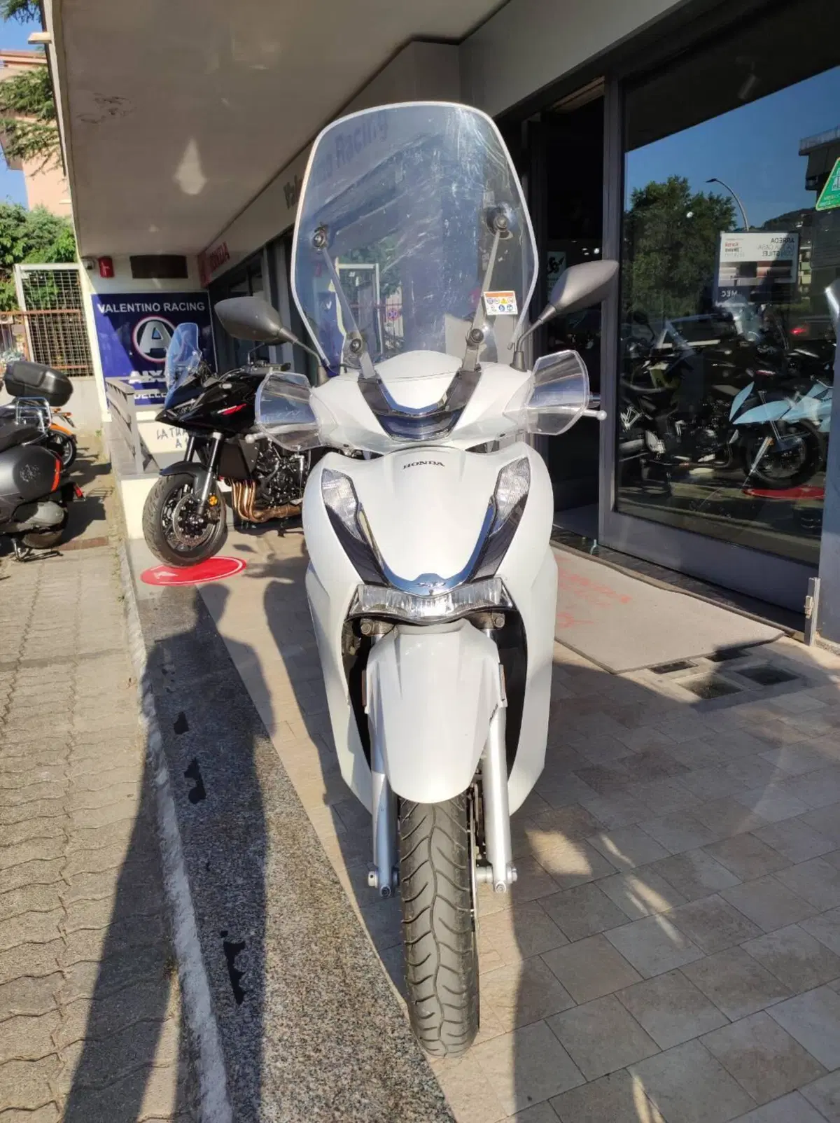 Honda SH 350 (2021 - 24) (3)