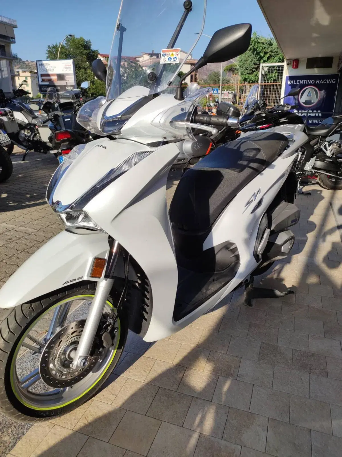 Honda SH 350 (2021 - 24) (4)