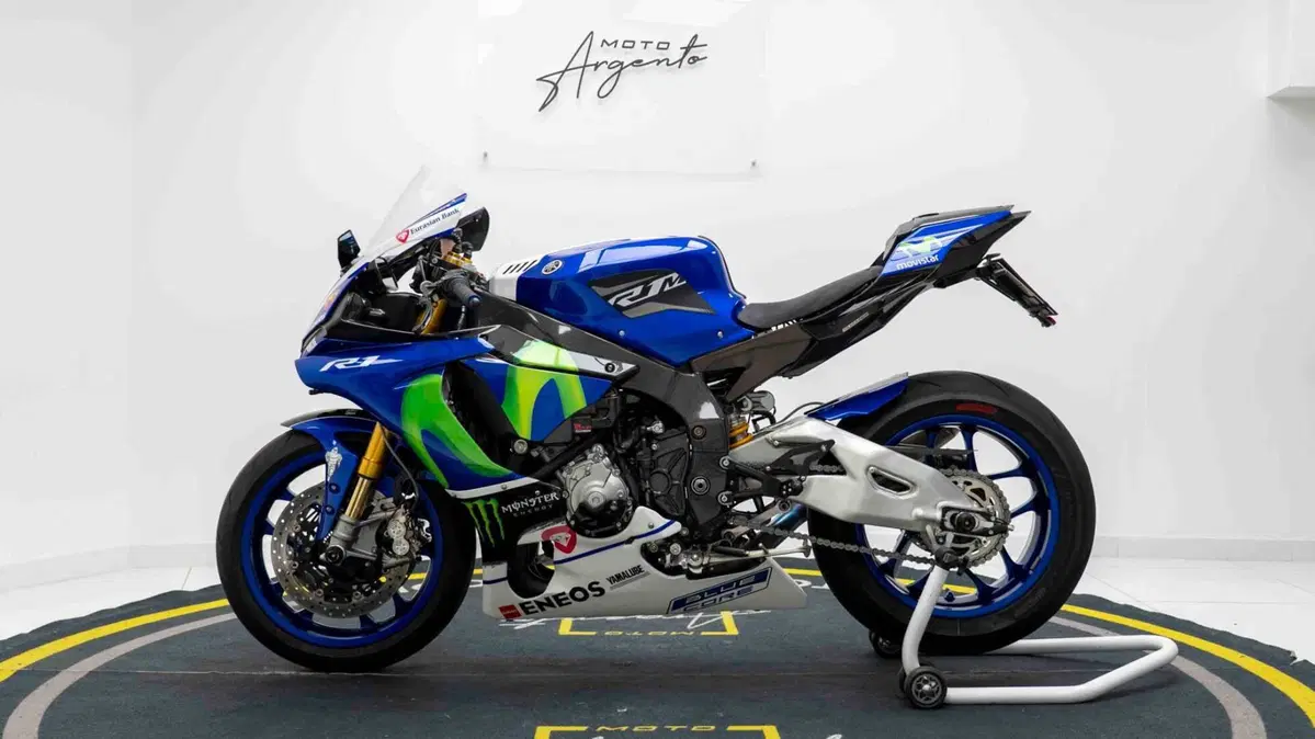 Yamaha YZF R1 M (2015 - 16) (7)