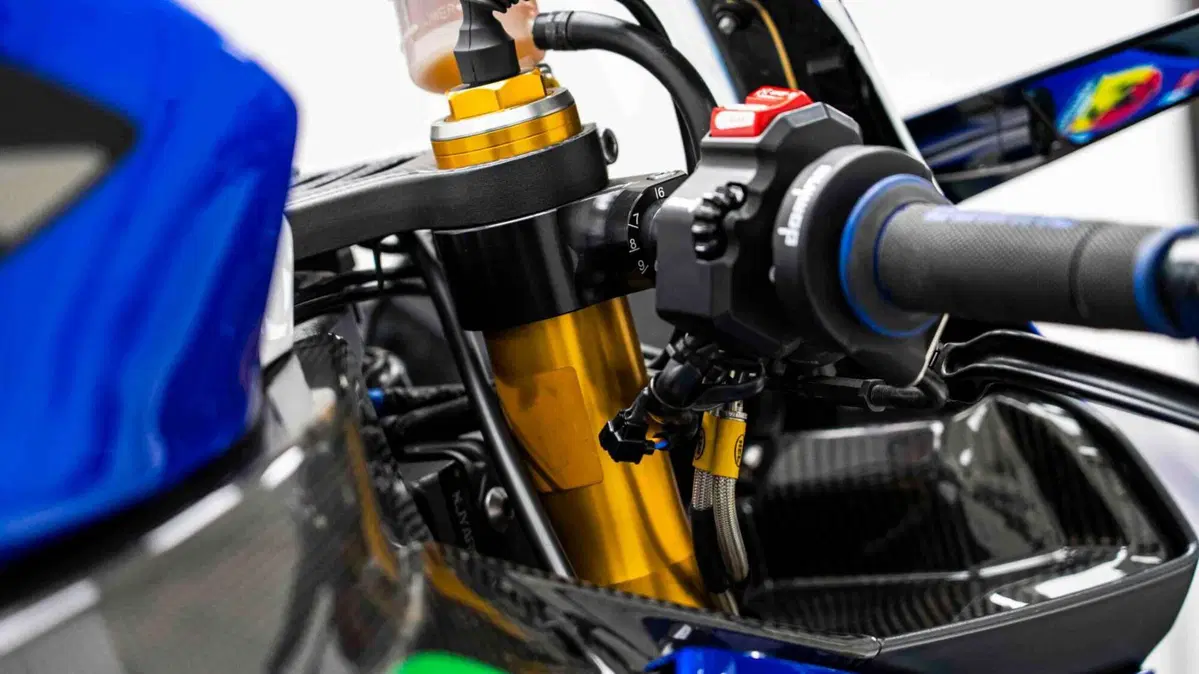 Yamaha YZF R1 M (2015 - 16) (13)