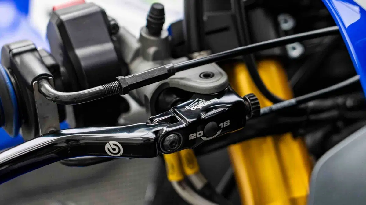 Yamaha YZF R1 M (2015 - 16) (18)
