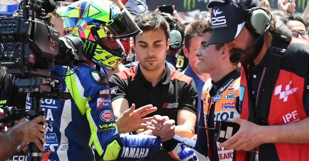 MotoGP 2026. Vi ricordate la stretta di mano post 2015 fra Valentino Rossi e Marc M&aacute;rquez, con relativa tregua durata quasi due anni? [VIDEO]