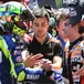 MotoGP 2026. Vi ricordate la stretta di mano post 2015 fra Valentino Rossi e Marc Márquez, con relativa tregua durata quasi due anni? [VIDEO]