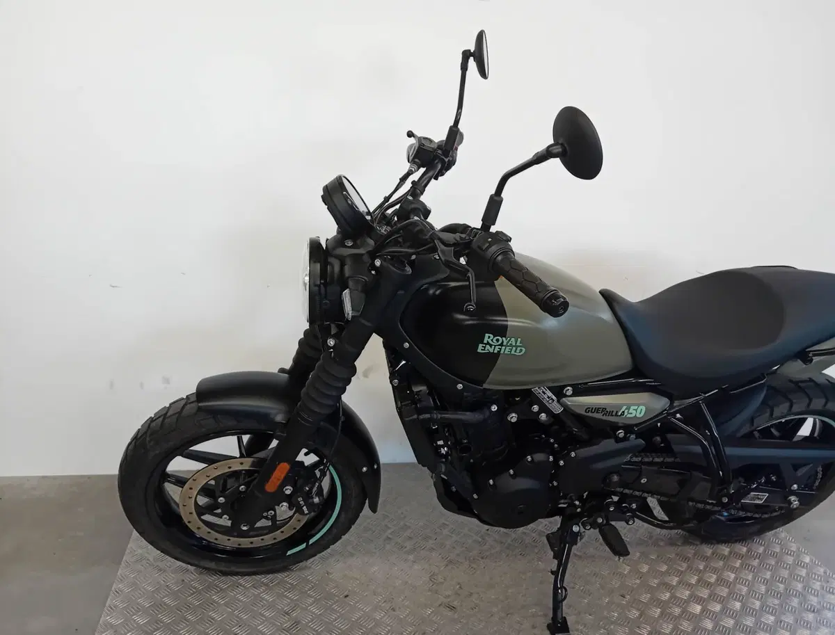 Royal Enfield Guerrilla 450 (2024 - 26) (4)