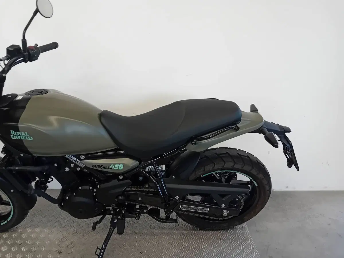 Royal Enfield Guerrilla 450 (2024 - 26) (5)