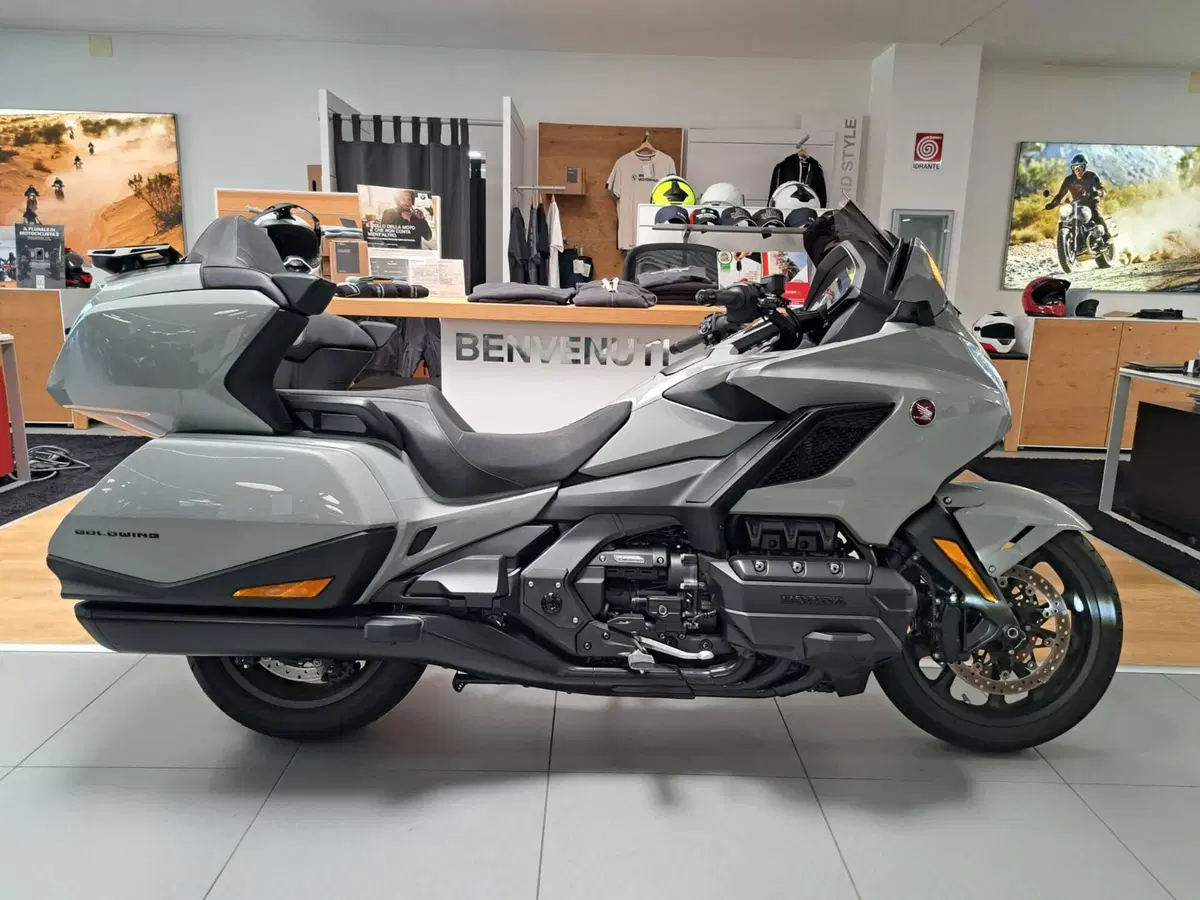Honda GL 1800 Gold Wing Tour (2025 - 26)