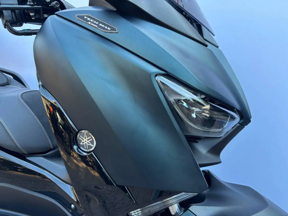 Yamaha X-Max 300 Tech Max (2021 - 24) (4)