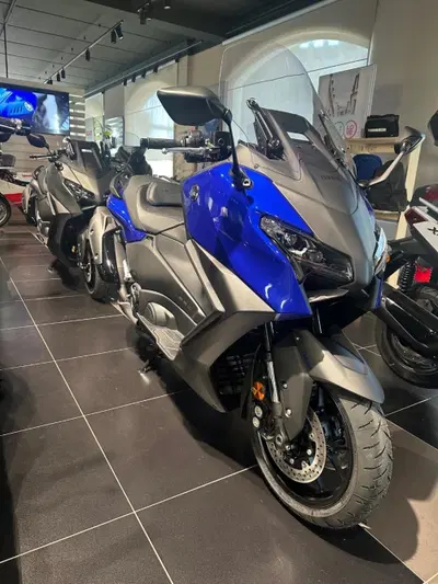 Yamaha T-Max 560 (2025 - 26) nuova