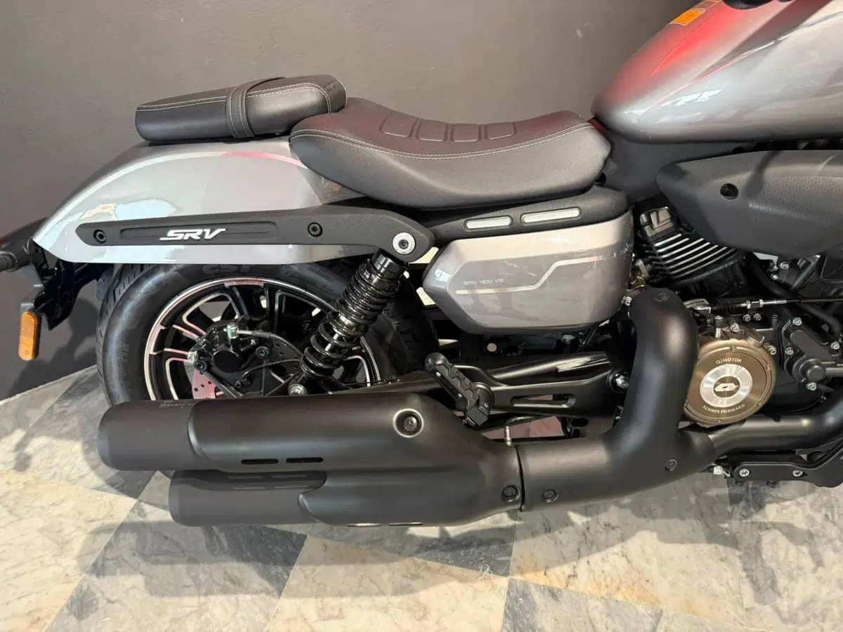 QJ Motor SRV 400 VS (2026) (3)