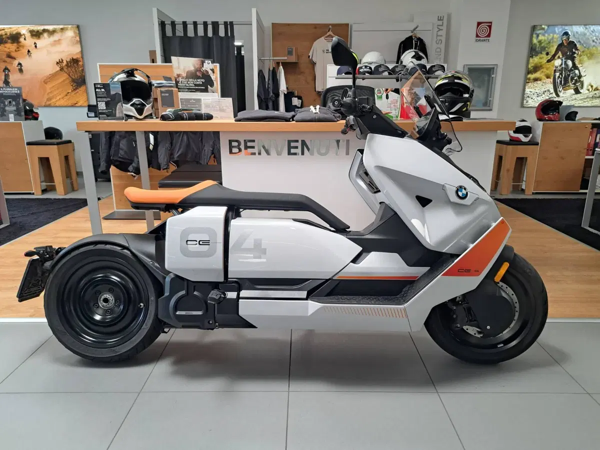 Bmw CE 04 (2021 - 25)