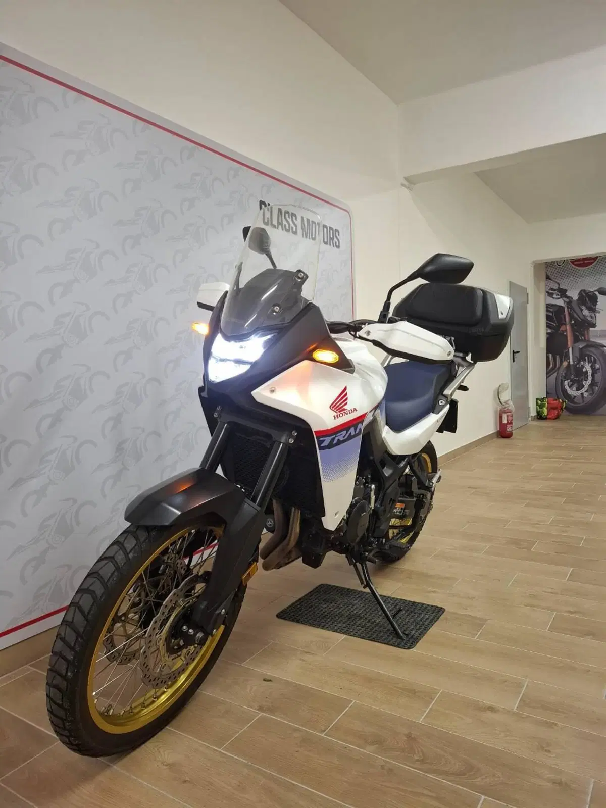 Honda Transalp XL750 Urban (2023 - 24) (4)