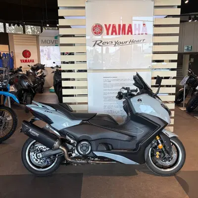 Yamaha T-Max 560 Tech Max (2025 - 26) usata
