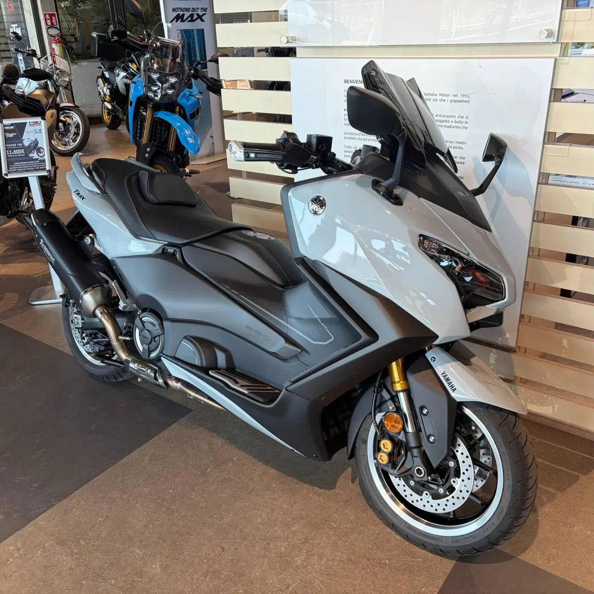 Yamaha T-Max 560 Tech Max (2025 - 26) (3)