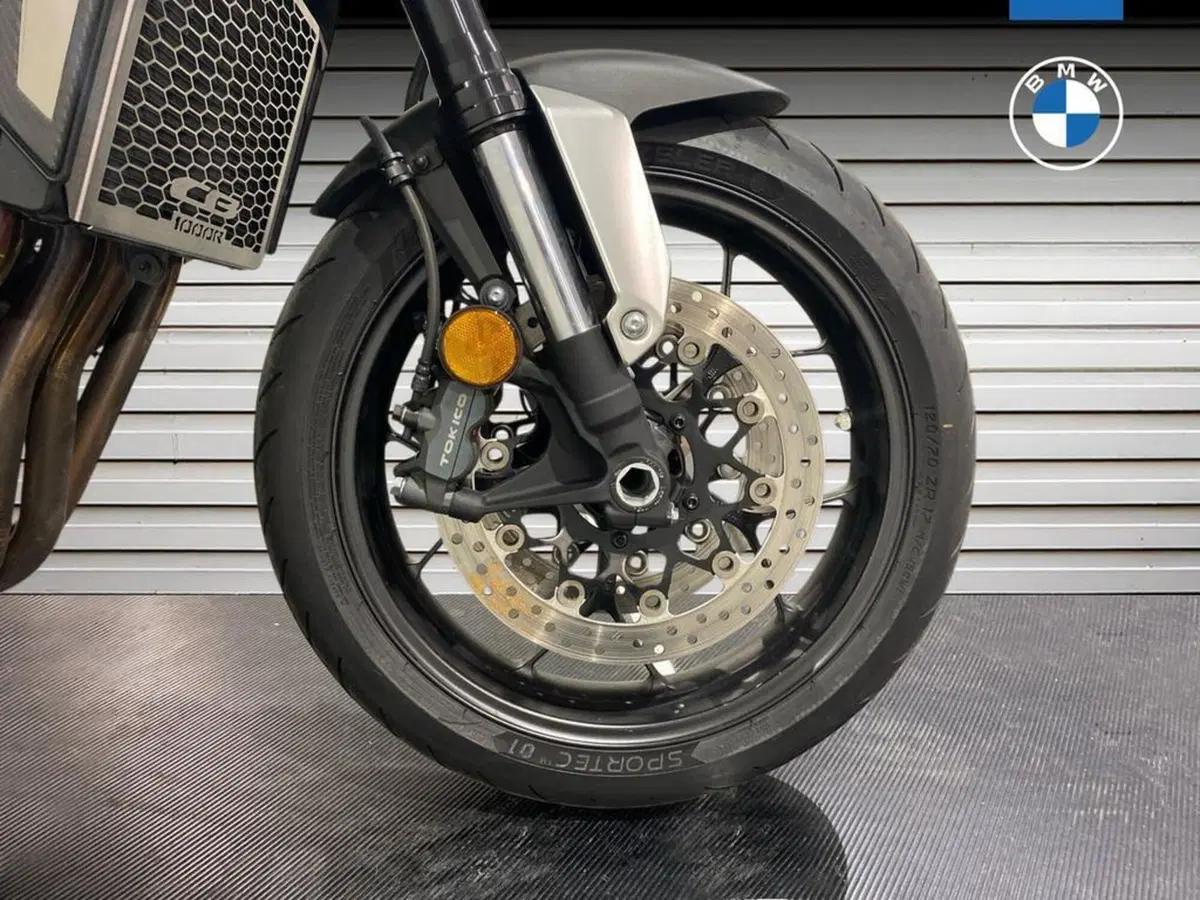 Honda CB 1000 R + Neo Sport Cafè (2019 - 20) (14)