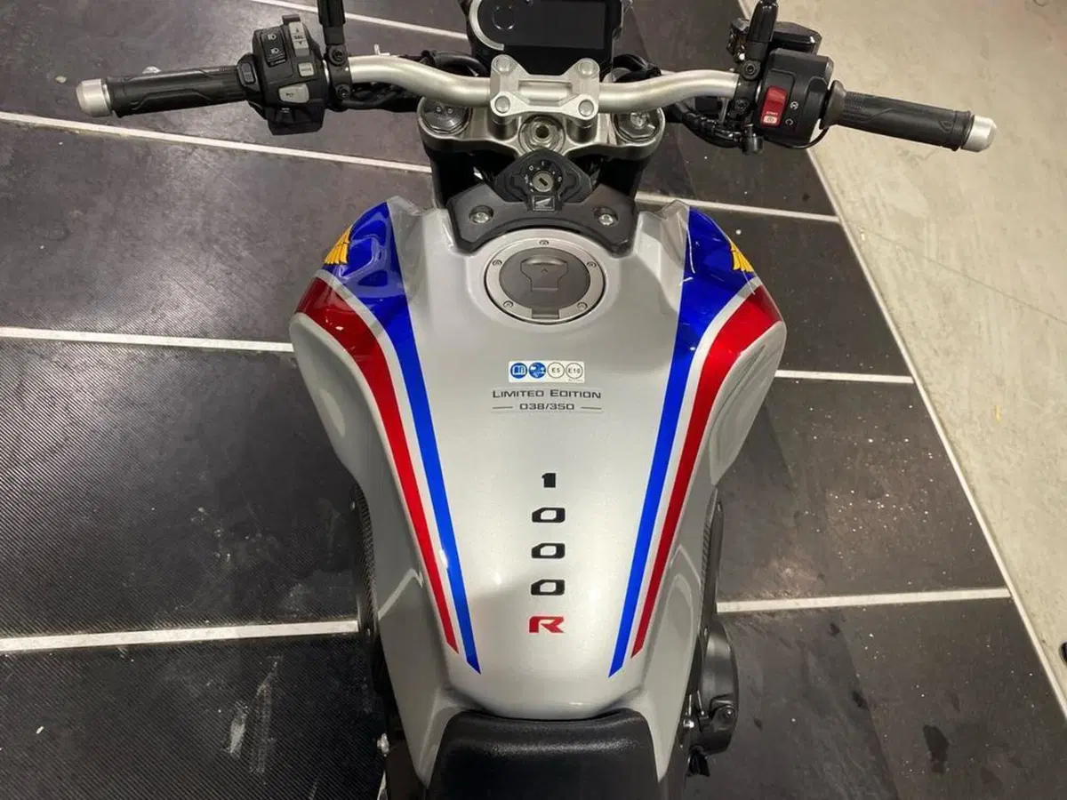 Honda CB 1000 R + Neo Sport Cafè (2019 - 20) (9)