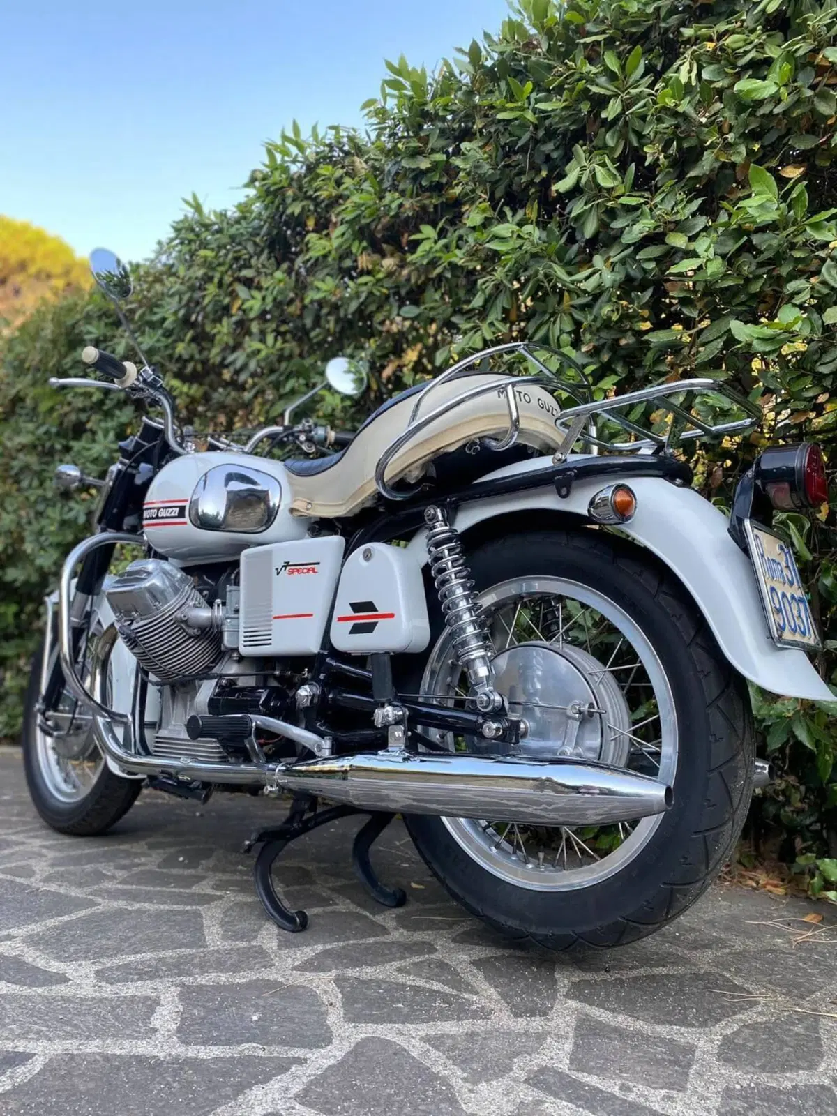 Moto Guzzi V7 special  (12)