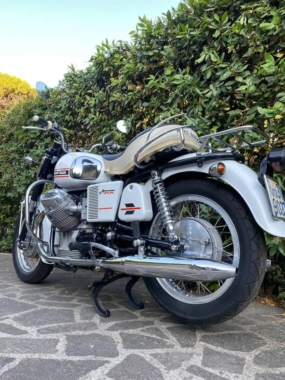 Moto Guzzi V7 special  (13)