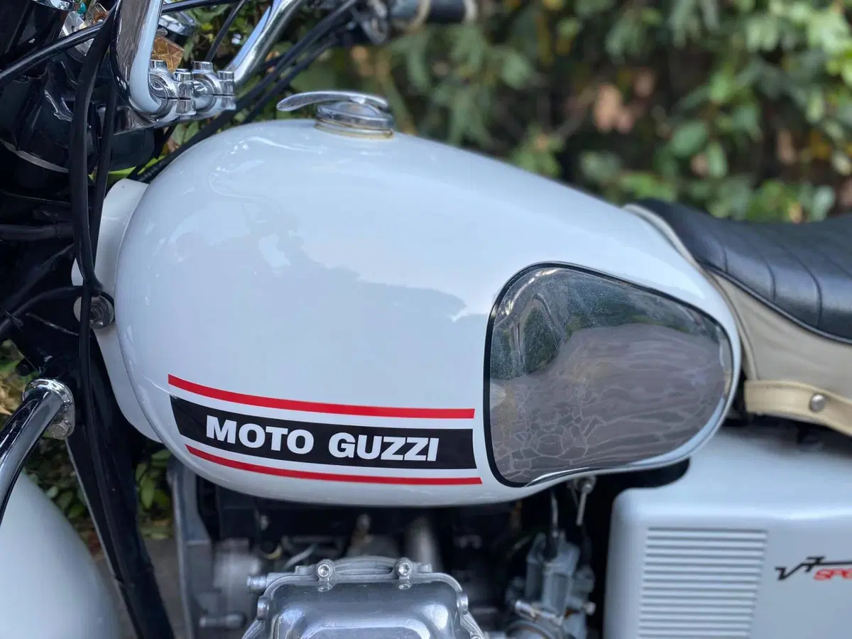 Moto Guzzi V7 special  (17)