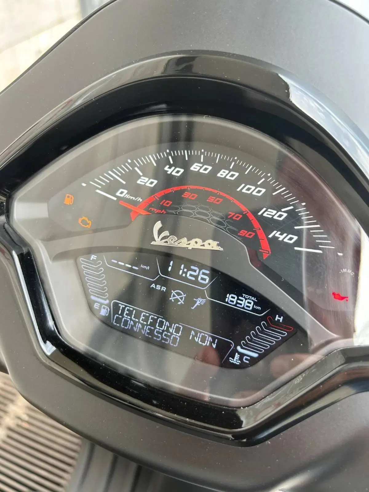 Vespa GTS 300 Super Sport (2023 - 24) (8)