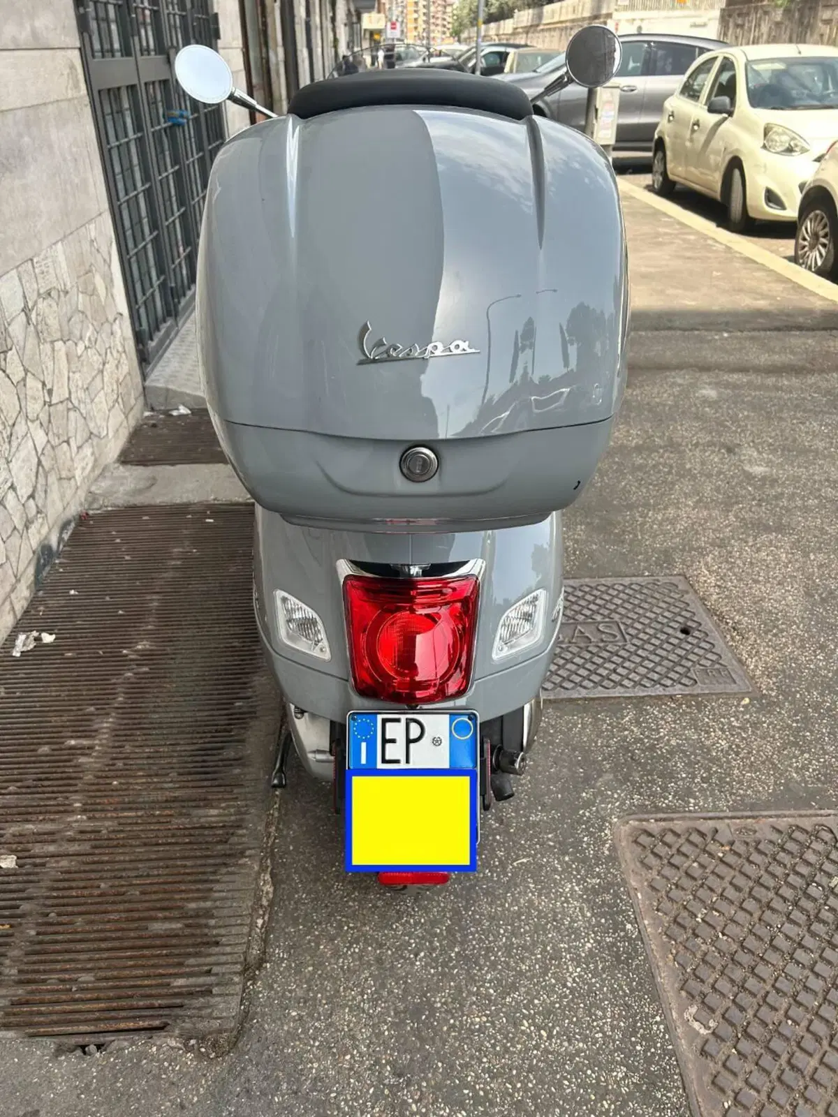 Vespa GTS 300 Hpe Super Tech (2019) (8)